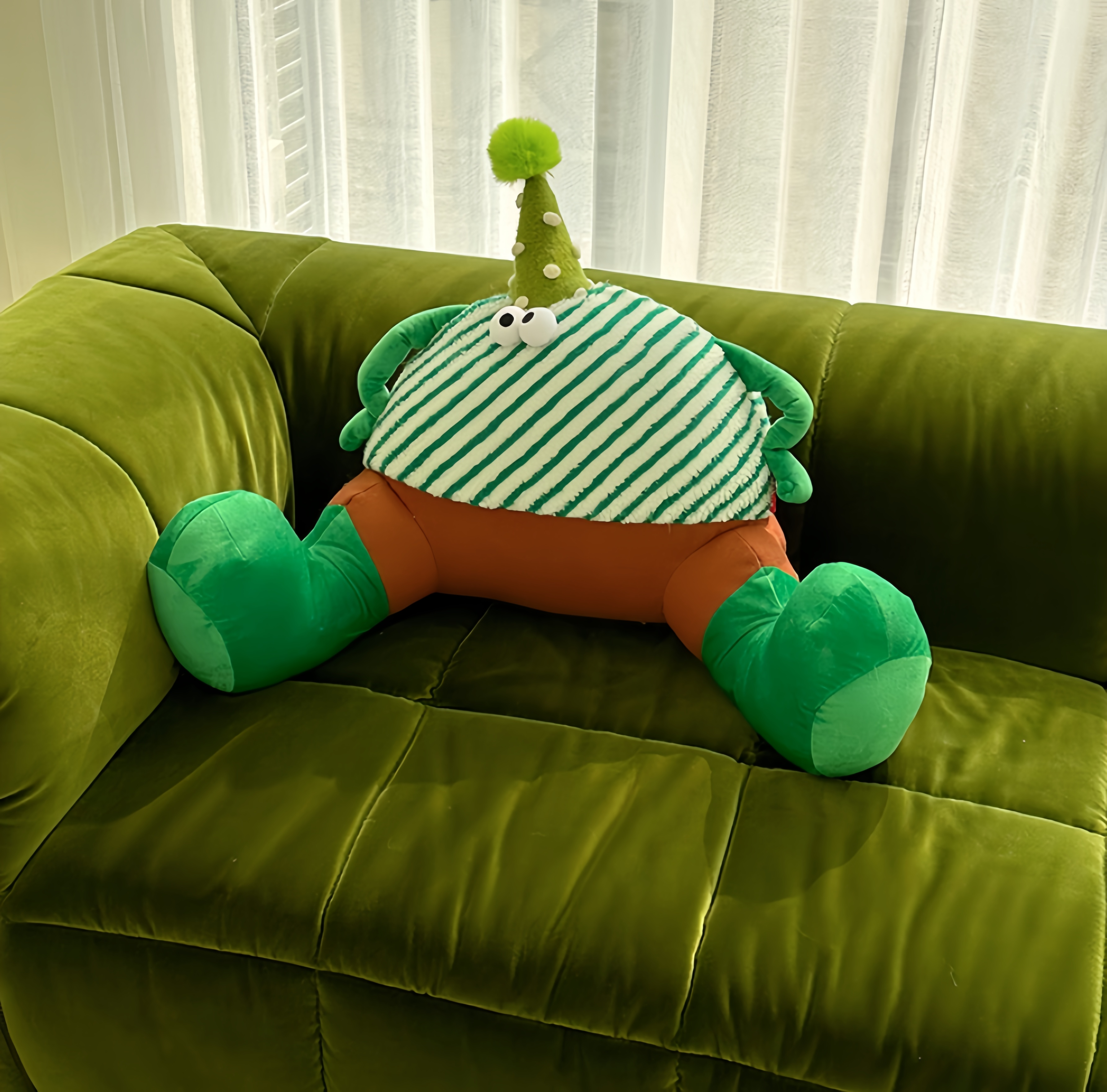 Cartoon Monster Lumbar Pillow – Cute Soft Cushion for Sofa & Office